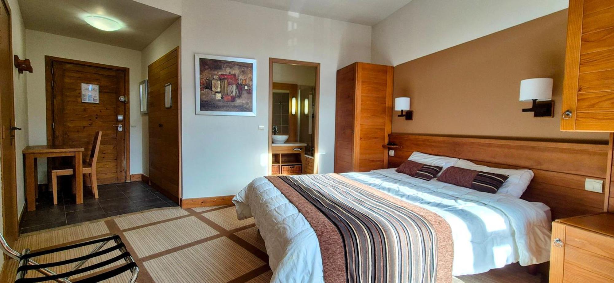 Appartement Premium à Flaine, Altitude 1740 M, 8 à 10 Personnes, Au Pied Des Pistes, Piscine, Jacuzzi, Sauna, Hammam Et Salle De Sport *
